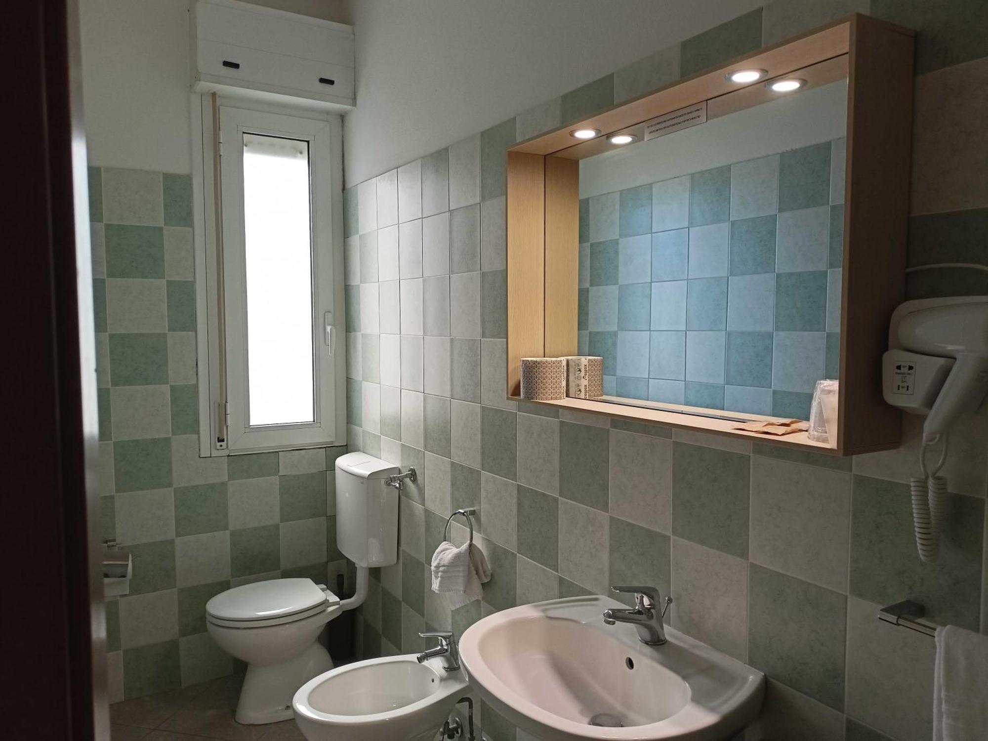 Hotel Ariston Imperial Porto Garibaldi Extérieur photo